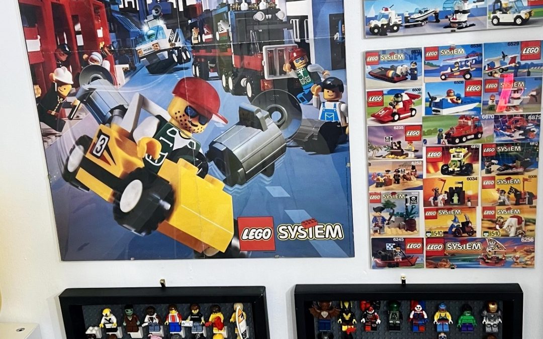 Lego poster, framed 90s boxes cut-outs and minifig frames